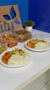 Piring Makan Plastik Tebal Putih Sekali Pakai P6 Uk 6 inch kecil / P7 sedang / P9 Besar Pack JSP