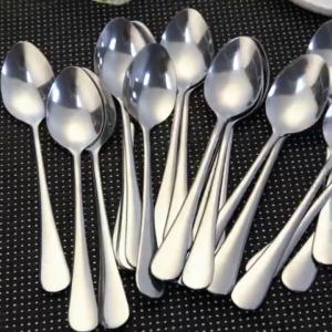 24Pcs Korean Spoon Set Dinner Cutlery Spoon Silver Stainless Steel Flatware Spoon Thick & Long Rice Dinner Dessert Spoons Kitchen Tableware Food-Grade Soup Spoon