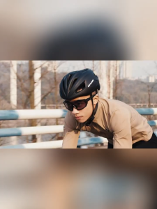 GUB Hummingbird Helm Sepeda size M 56 - 58 cm Fit untuk Ukuran Dewasa kepala medium Asia Pria / Wanita Women Remaja Youth Ultralight Helmet Sepeda Gowes Road bike MTB Seli sepatu roda