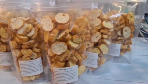 Bánh mì mini sấy giòn vị bơ tỏi handmade Bánh mì sấy bơ tỏi