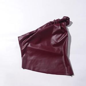 Áo Crop Top Nữ Chất Liệu Da PU Màu Đỏ Rượu Thiết Kế Lệch Vai Phong Cách Đường Phố Thời Trang Hè 2024 Gợi Cảm Ôm Sát Kiểu Áo Thun.