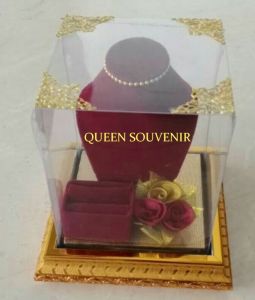 hantaran seserahan pernikahan lamaran. kotak bok uang kalung cincin/gelang tutup mika premium