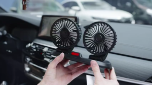 แบบพกพา พัดลมติดรถยนต์ พัดลมติดรถยนต์ 12v/24v ลมแรง หมุนได้ 360 องศา สามารถปรับความเร็วลมได้ 2 ระดับ