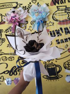 Buket Bunga Satin Isi 3 Kelopak Jumbo Cantik Mix Bunga Kering