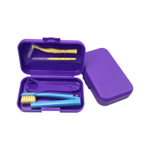 ชุดจัดฟันแบบพกพาเครื่องขูดลิ้นทันตกรรมแปรงที่ถอดออกได้ Travel ซิลิโคนฟันกัดที่มองไม่เห็น Braces Aligners