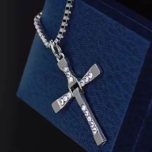 Dominic Toretto The Fast and The Furious Celebrity Vin Diesel Item Crystal Jesus Men Cross Pendant Necklace Gift Jewelry