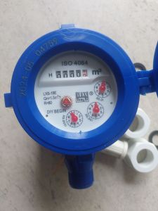 Đồng hồ nước lạnh DN15 lắp nhà trọresot căn hộ bán tại Q.6 TPHCM
