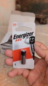 Hộp 12 vỉ pin A23 / 23A Alkaline 12V Energizer chuyên dùng cho remote cửa chống trộm chuông cửa