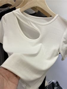 เสื้อยืดแขนสั้นทรงเข้ารูปสไตล์เกาหลีสำหรับผู้หญิงในช่วงฤดูร้อน เสื้อยืดคอตตอนทรงเข้ารูปแบบใหม่ ทรงเข้ารูป ทรงเข้ารูป แขนสั้น ปกติ