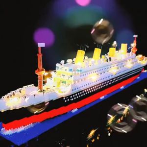 lighting versionCompatible with Lego Titanic Building Blocks Assembling Toys Puzzle Cruise Ship Gift Compatible with Titanic Ship Building Blocks Set 3D Block Boat Model DIY Bricks Kit Educational Toys for Kids Educational Gifts