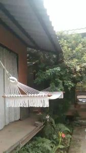 เปลญวนหรูสไตล์รีสอร์ท เปลญวนนอนคนเดียว สีขาว งานแฮนด์เมด เปลญวนเชือก คอตต้อนถักเมคราเม่