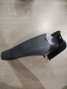 SPAKBOR SELEBOR DEPAN SUZUKI SHOGUN 125 R SLEBOR SET SAMBUNGAN TENGAH SHOGUN 125R WARNA MERAH