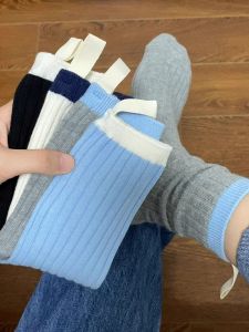 ถุงเท้ากีฬาครึ่งแข้งสีขาว 2024 ใหม่ ป้องกันแบคทีเรีย ใส่กลางแจ้ง ป้ายข้างหลัง ถุงเท้ากีฬา ถุงเท้าครึ่งแข้ง ถุงเท้าผู้หญิง