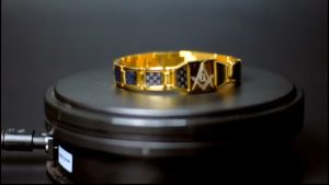 Gelang Tangan Stainless Steel Pria Gelang Freemason Serat Karbon Perhiasan Fashion Hadiah Ulang Tahun Pria