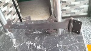 Engsel Pintu Kuningan Motif Panah 26 cm