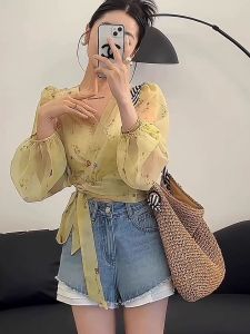 French Lantern Sleeve Tie Dye Floral Shirt Womens Short Style Beautiful Slimming Chiffon Top Korean Version V-neck Button Closure