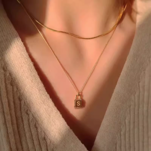 18K Gold Initial Lock Necklace Womens Layering Luxury Clavicle Chain Simple INS Style Niche Design KKLUE Necklace