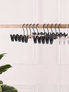 ไม้แขวนเสื้อ   รักษาทรง ไม้แขวนเสื้อแฟชั่น แพค 5 ชิ้น  U365mall