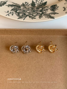 SUNNYZOO Twisted Knot Metal Ear Cuff: A Versatile Hollow out Fashion Jewelry for Women