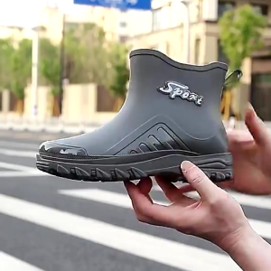 Mens Rain Shoes Waterproof Anti Slip Rain Boots New Short Tube Footwear Rubber Fashionable Shoes