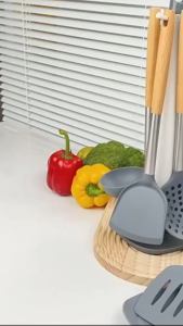 ชุดเครื่องครัวซิลิโคน ไม่ติด พลั่วตัก ช้อนซุป กรงเล็บสปาเก็ตตี้ 8 ชิ้น ทนความร้อน ชั้นวางของ ชุดอุปกรณ์ทำอาหาร