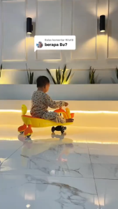 Beige Mobil Dorong Anak YOYO Car Musik & Lampu Roda Besar Aman Nyaman Cocok Main di Rumah