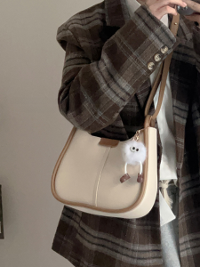 This Years Popular Bag Womens Fall and Winter 2023 New Arrival Shoulder Messenger Bag Retro Large Capacity Work Clothing Underarm Bucket Bag