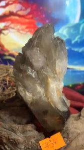 Đá Thạch Anh vàng thông đèn smoke quartz pha lê bí ẩn có chóp ẩn bên trong