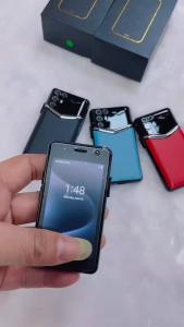 New Mini XS18 3G Smartphone MTK6580M 3.0inch HD Screen 2GB RAM 16GB ROM WIFI Bluetooth GPS Android 8.1 Dual SIM dual standby 1250mAh Battery With 50 Meters Away Super Strong Light Lamp Small phone