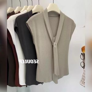 Elegant Sleeveless Knit Top