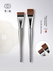 QINZHI | Flat Head Smoothing Foundation Brush Single Pack