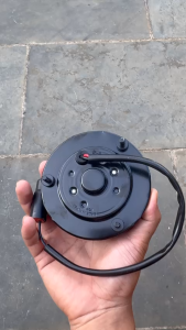 Mô tơ quạt dàn nóng dùng cho xe couty huyndai 35 tấn 24v
