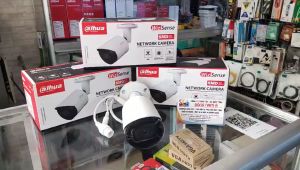 Camera Dahua IP Thân Hồng Ngoại 30m Starlight Vỏ Sắt Có Mic Thẻ nhớ 4.0MP - DH-IPC-HFW2441S-S