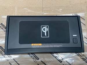 Wireless Charging  Charger HP Cas HP Fortuner VRZ SRZ TRD GR HILUX REVO HILUX ROCCO Original Toyota Charger Asli