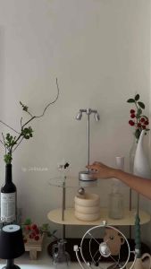 [พร้อมส่ง] Jnihouse : Adjustable LED Lamp โคมไฟตั้งโต๊ะ