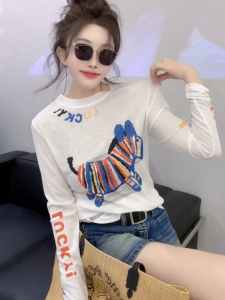 Womens Summer Fashion Anti-Uv Long Sleeve T-shirt Thin Print European Style Rainbow Letter Horse Print Breathable Skin-Friendly