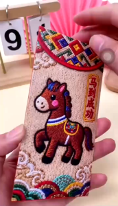 Set 6 bao lì xì thêu hình ngựa phong cách cổ truyền – chất vải mềm đường chỉ nổi sắc nét chúc Tết Mã Đáo Thành Công