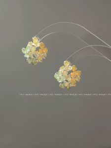 Fresh Unique Hollow out 3D Flower Cluster Earrings Elegant Personality Fashion Jewelry Ear Decorations