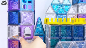 96pcs Magnetic Tiles Snow Scene Building Blocks 7.5CMx7.5CM ABS Material Durable 2D/3D Gift for Kids