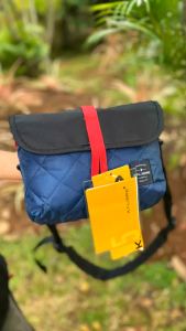 Kalibre Tas Selempang Pria Earthy 01 Travel Pouch 2L Black insignia blue 922104065/922104 065 Tas Pria shoulder bag tas wanita
