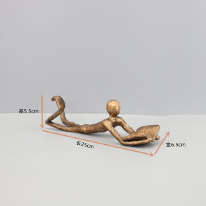 Elegant European Style Cast Iron Figure Decorative Ornaments Simple Creative Living Room Decorations for Friends And Colleagues