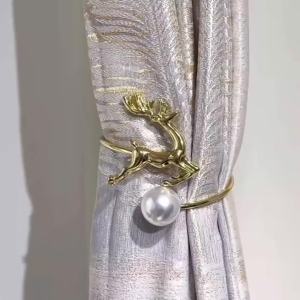 2-Piece Deer Head Curtain Tiebacks – Elegant and Durable Zinc Alloy Metal Curtain Hooks Suitable for Living Room and Bedroom