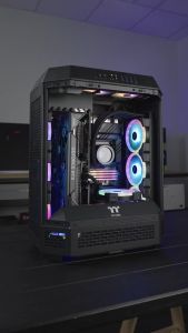 CASE Thermaltake The Tower 600 Mid Tower Black / Snow Hidden Connector
