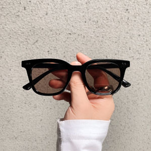 แว่นกันแดดสีน้ำตาลป้องกันรังสียูวีสำหรับผู้หญิง สไตล์วินเทจ ทรงสี่เหลี่ยมเล็ก แว่นกันแดดสำหรับผู้ที่สายตาสั้น สไตล์ฮ่องกง