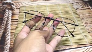 KACAMATA MINUS RABUN JAUH JALAN PRIA WANITA OPTIK MODEL TERBARU TERLARIS KEKINIAN MURAH BAYAR DI TEMPAT