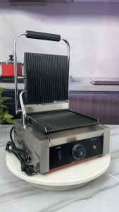 Commercial griddle electric heating single board strip style grilled steak barbecue machine pressure plate griddle