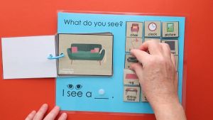 Bộ học liệu Montessori bóc dán "What do you see"