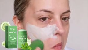 HOYGI Solid Green Tea Oil-Control Facial Mask Stick Moisturizing Cleaning Facial Mask Mud For Men And Women Shrinkage Blackhead Green Tea Mask (40g)