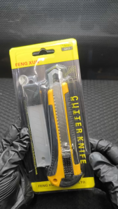 Utility Cutter 16cm High Quality Plastic safety Cutter