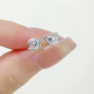 LAZO DIAMOND Little V.I.P Snail Bob Diamond Earrings in 9k White Gold